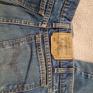 Levis 557 jeans